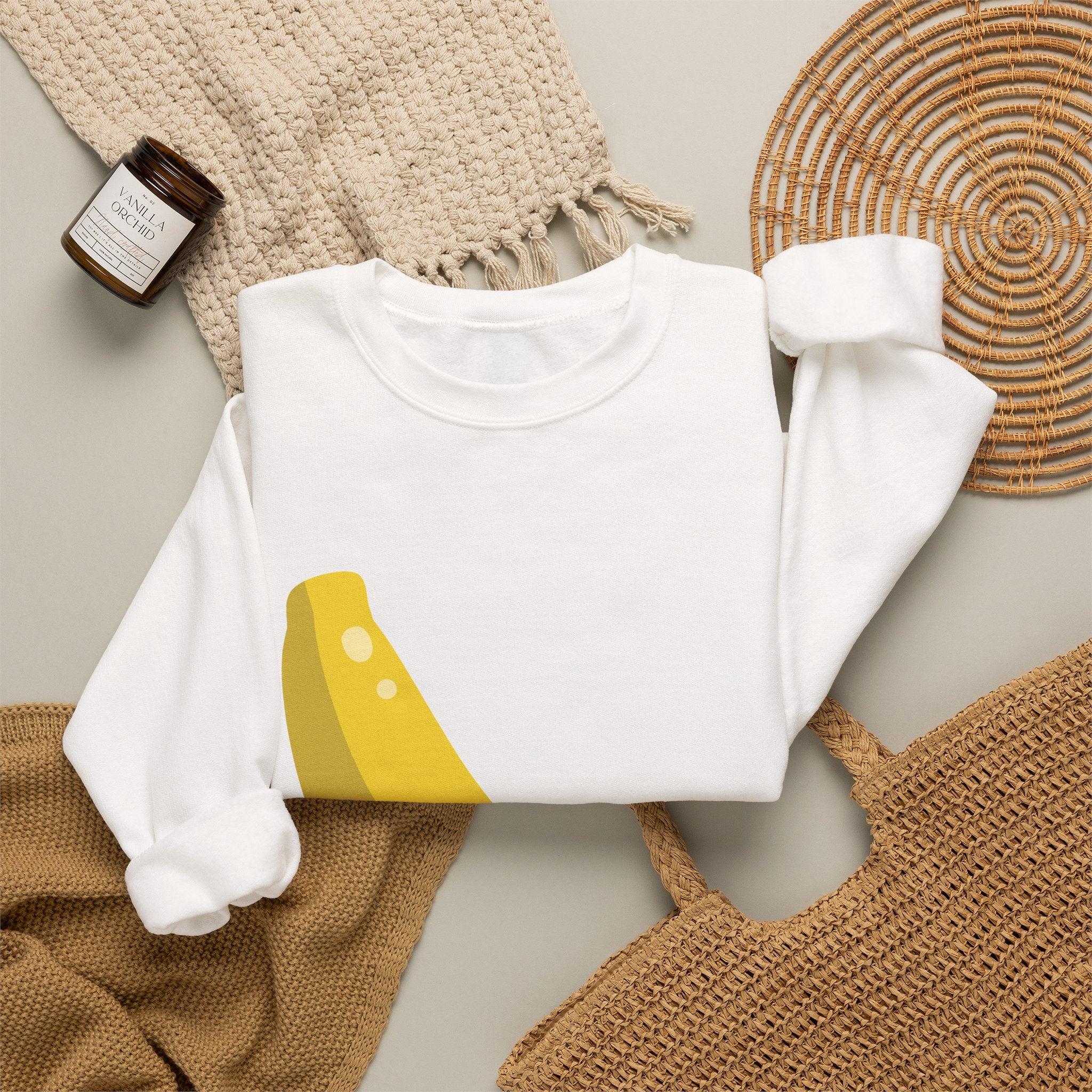 Banana Graphic Sweatshirt – Minimalist Yellow Fruit Crewneck